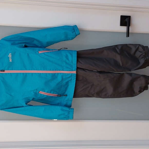 Spring coat & slush pants - Picture 2 of 4